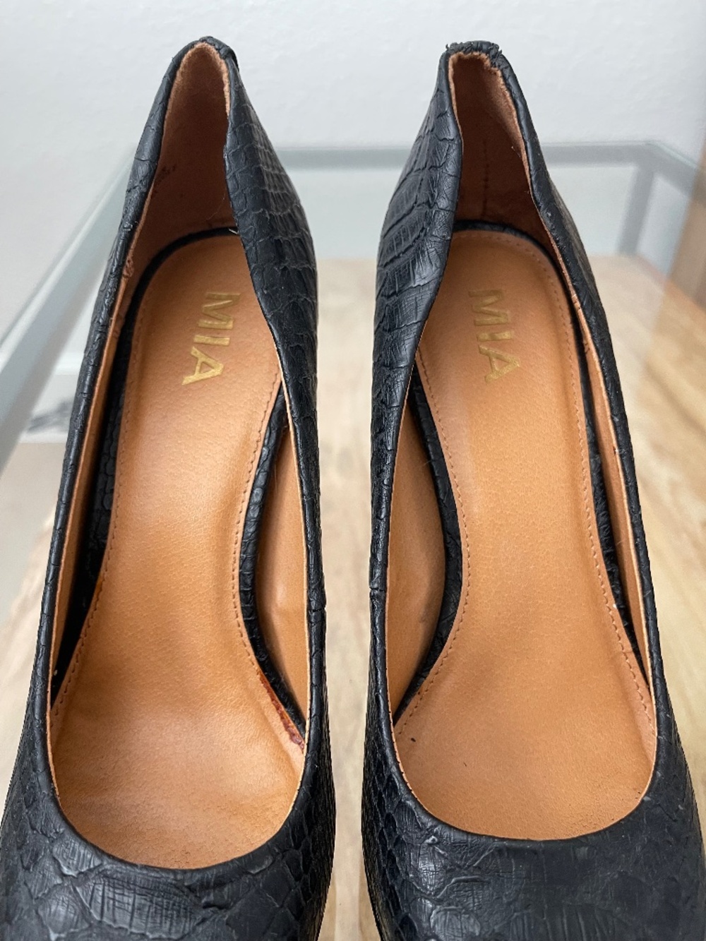Mia Black Snake Pump 4.5” Heel
